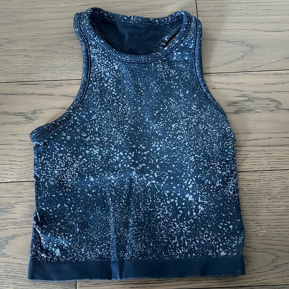 Lulu lemon top